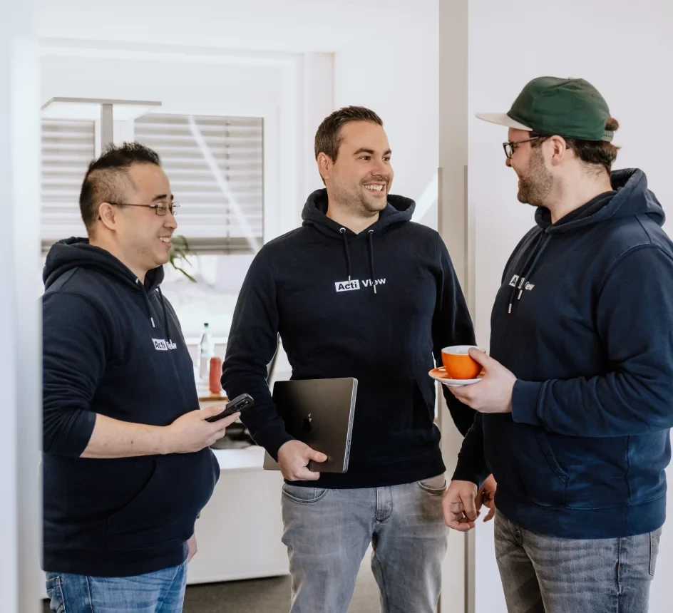 Eine webseite auf einem Laptop geöffnet